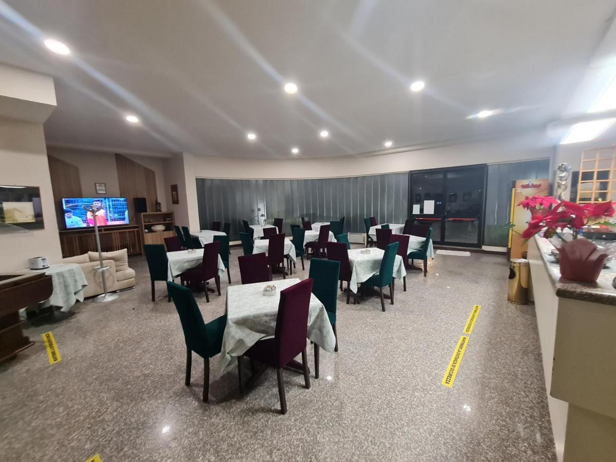 Modo Hotel Vercelli Exterior photo