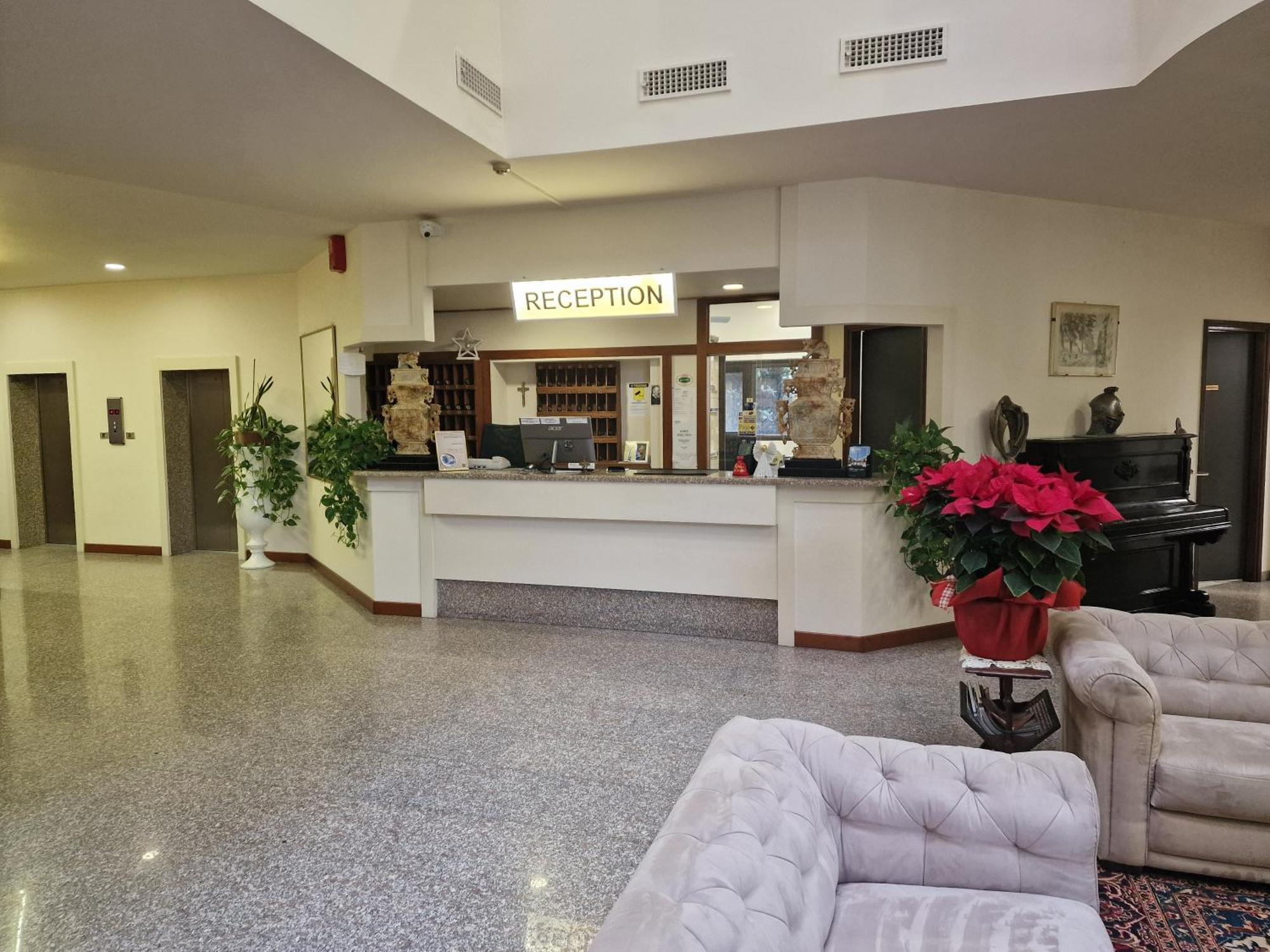 Modo Hotel Vercelli Exterior photo