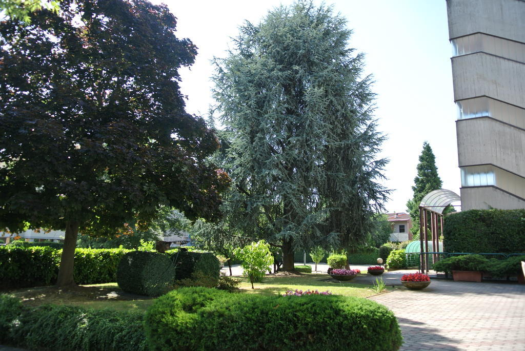 Modo Hotel Vercelli Exterior photo